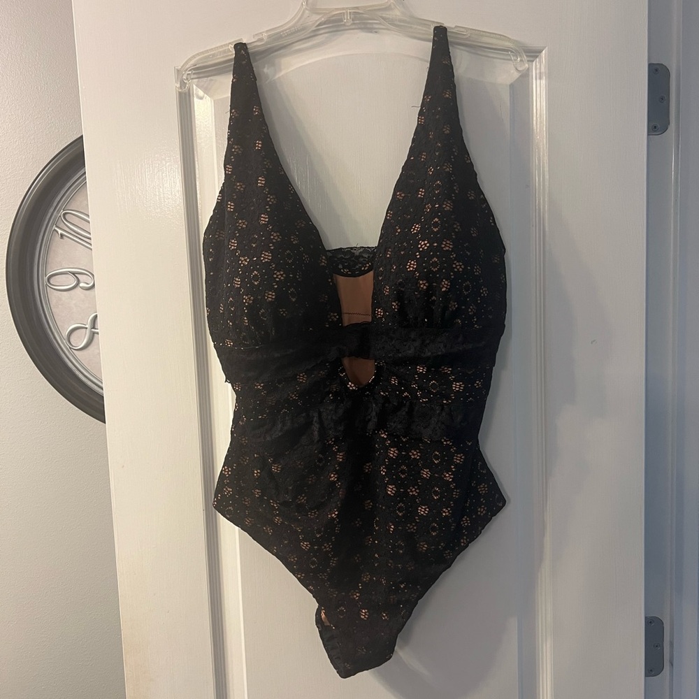 NWOT Meetcurve black with swimsuit with cutout detail over nude lining. Size 3XL